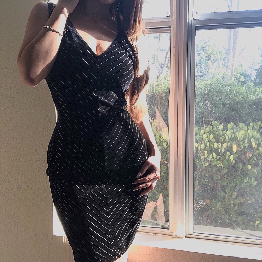 GUESS Sexy Black Dress Plunge V Pencil Mini Dress